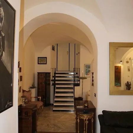Elly's Loft Appartement *